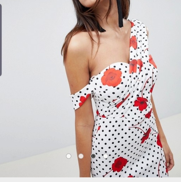 Dress - Picture 2 of 2